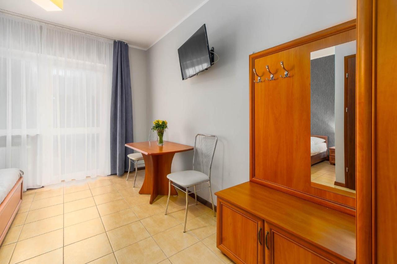 Awenturyn - Pokoje Apartamenty Noclegi Grzybowo Grzybowo  Luaran gambar